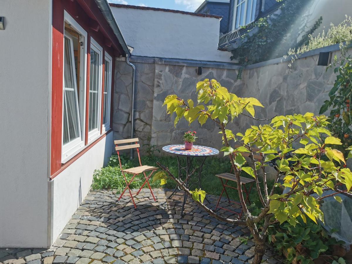 Rheingau - schöne möblierte Ferienwohnung Eltville am Rhein Exterior foto